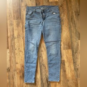 Old navy mid rise skinny jeans